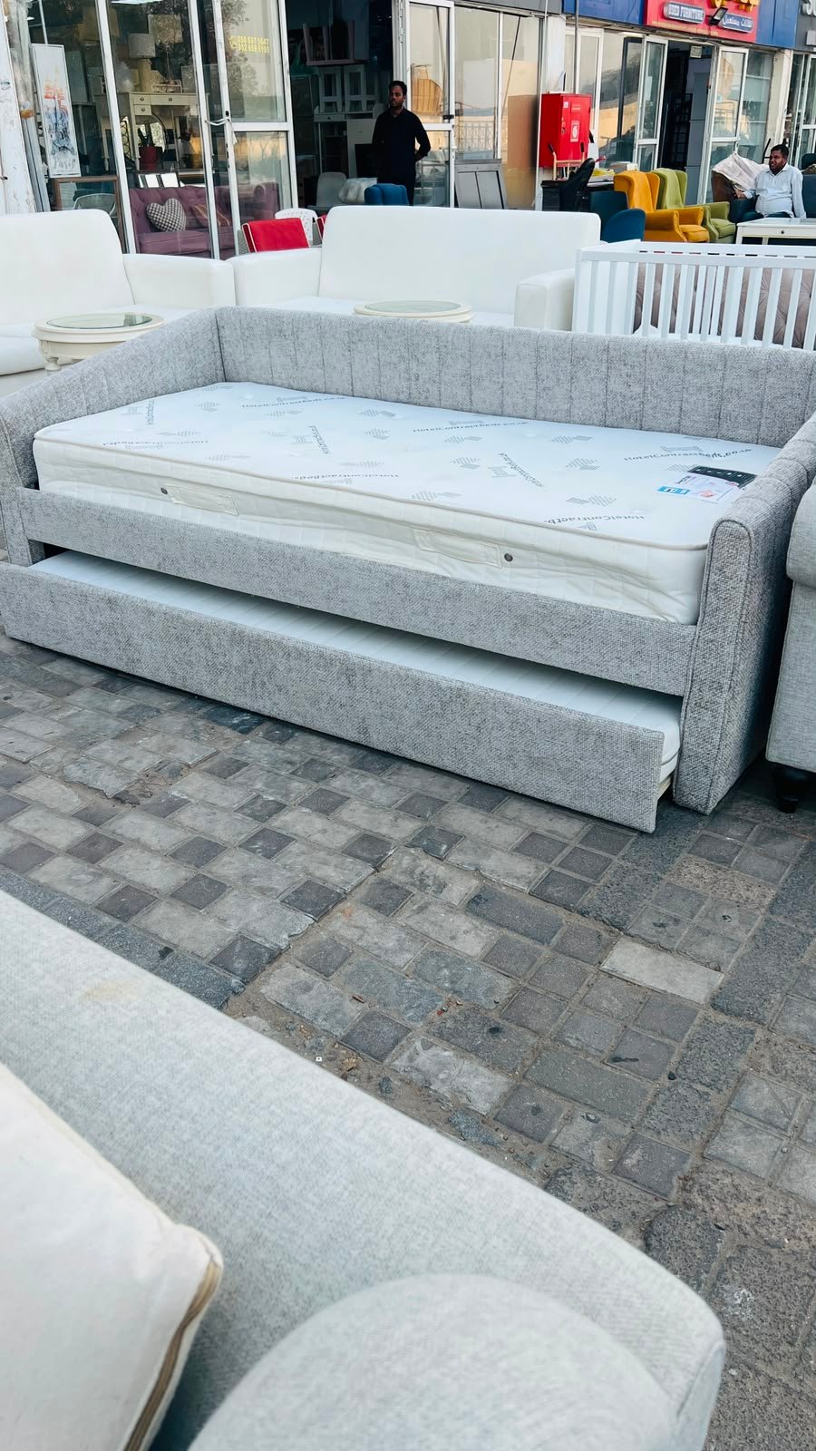 Second Hand Daybed with Pull-Out Trundle for Sale in Abu Dhabi - Image 2
